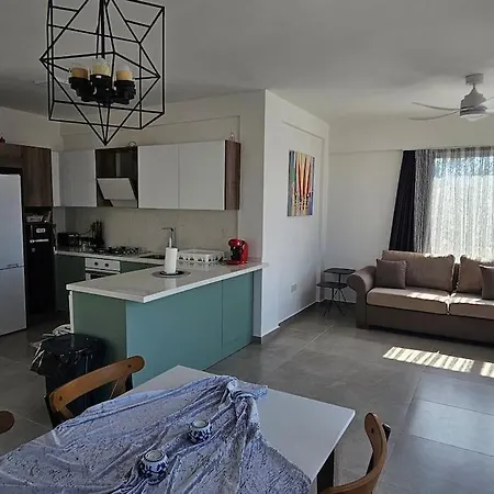 Tranquil Penthouse Turtle Bay Village Esentepe * Agios Georgios (Girne)