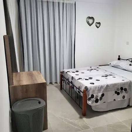 Tranquil Penthouse Turtle Bay Village Esentepe * Agios Georgios (Girne)