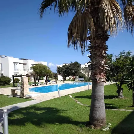 Tranquil Penthouse Turtle Bay Village Esentepe Апартаменты