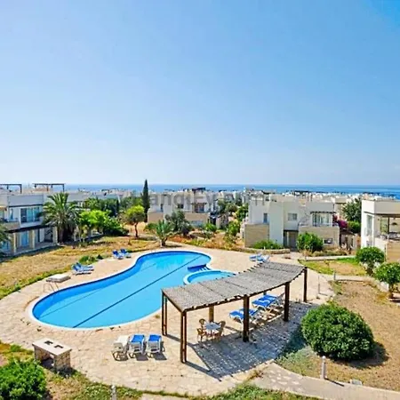 Tranquil Penthouse Turtle Bay Village Esentepe Agios Georgios (Girne)